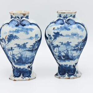 Delft - set of 2 garniture vases, late 18th century