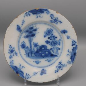 Delft chinoiserie plate - Mid 18th century