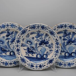 Delft Blue and White - set of 3 'Boerendelft' plates - early 19th century