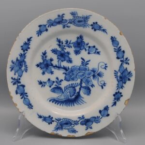 Delft blue and white chinoiserie plate - Mid 18th century