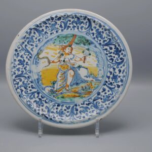 Deruta alzatina dish on stand, 18th century depicting Prudentia- 18th century
