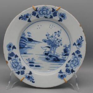 English Delft - Blue and white plate - 18th century
