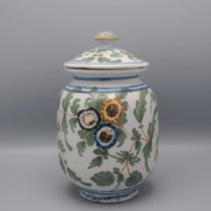 Pesaro - Albarello and cover - decor 'al tacchiolo', 18th century