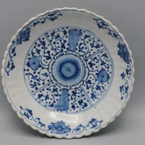 Delft small size chinoiserie plate, mid 18th century