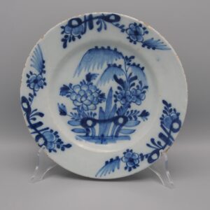 Delft chinoiserie plate - Mid 18th century
