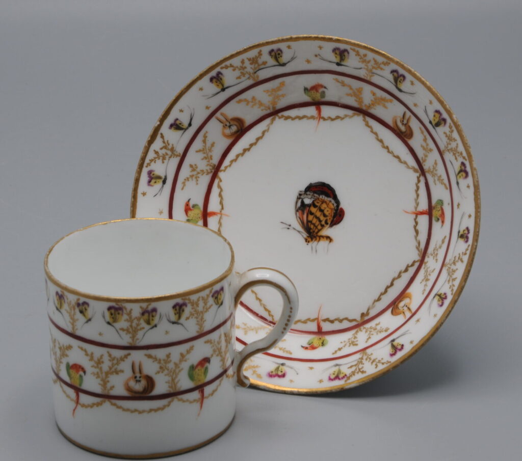 Porcelaine de Paris - Cup and saucer ‘Litron’, late 18th century