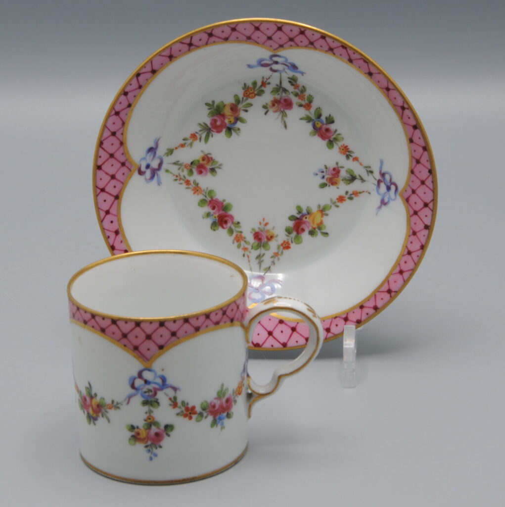 André Leboeuf, Manufacture à la Reine’ – Coffee cup and saucer ‘Litron’