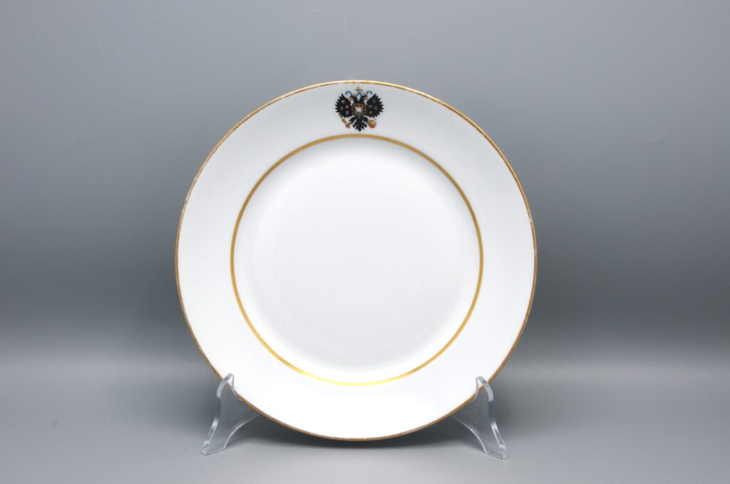 Kuznetsov - plate from Imperial Russian service, late 19th century
