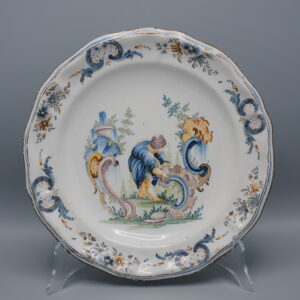 Rosetti, Turin - Maiolica 'Rocaille figuré' plate - Italy, mid 18th century